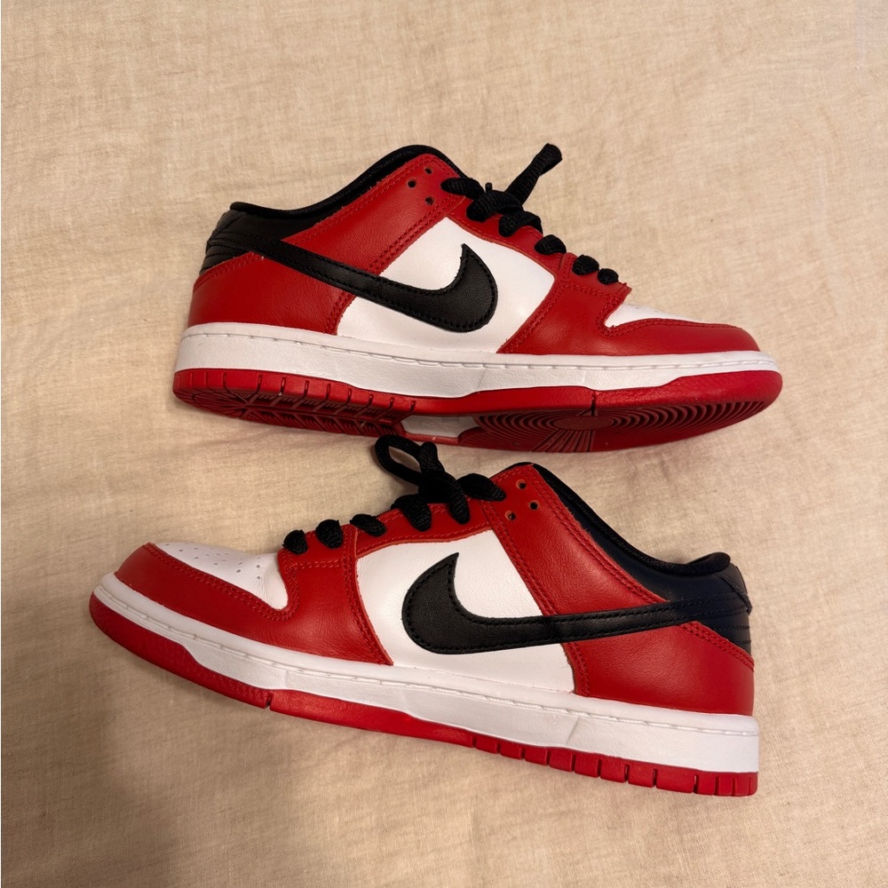 Nike SB Dunk low pro ‘J-pack Chicago’ sneakers varsity red size 38 / mens 5.5EUC